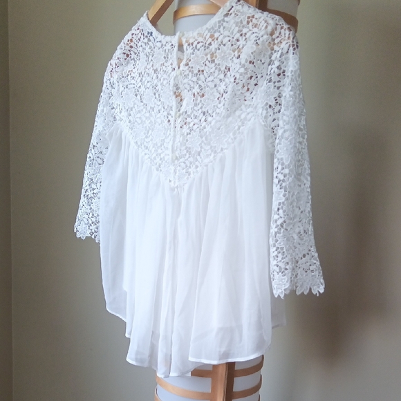 Ptp17.5" Zara Flowy Sheer White Crochet Inspired Lace Top 3/4 Sleeve - Picture 5 of 11